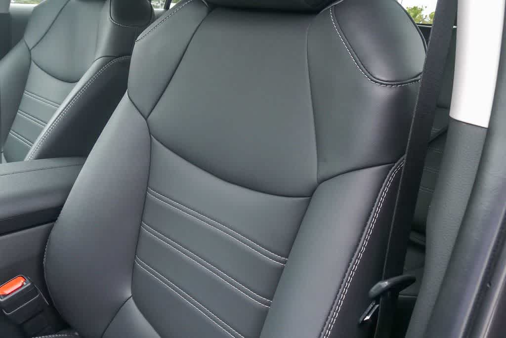 Thumbnail: 2025 Toyota RAV4 - 22