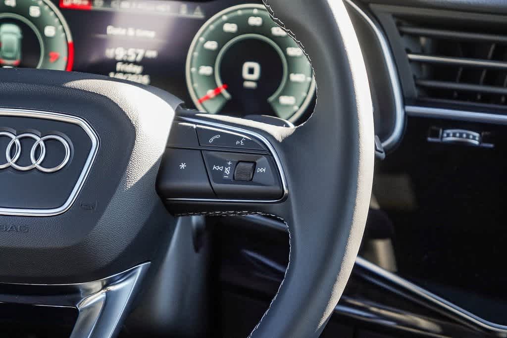 Thumbnail: 2026 Audi Q8 - 17