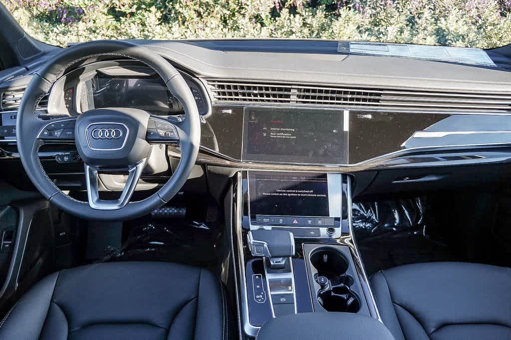 Thumbnail: 2026 Audi Q7 - 12