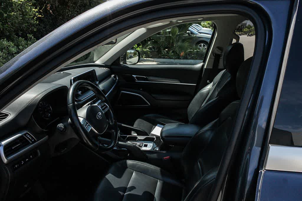 Thumbnail: 2020 Kia Telluride - 15