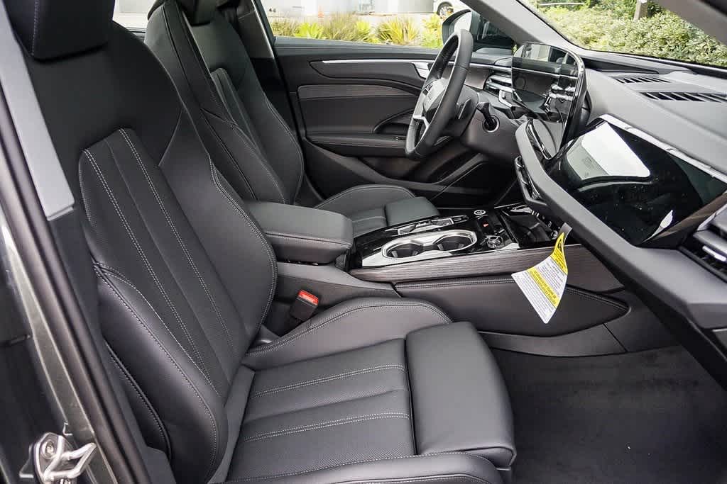 Thumbnail: 2026 Audi A6 - 19