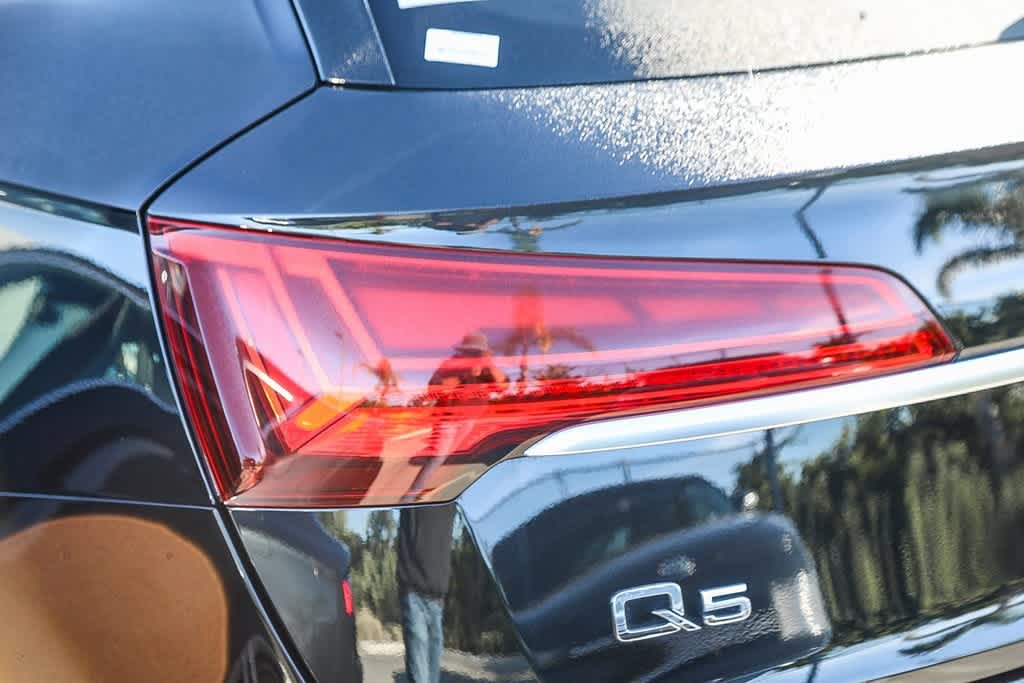 Thumbnail: 2022 Audi Q5 - 10