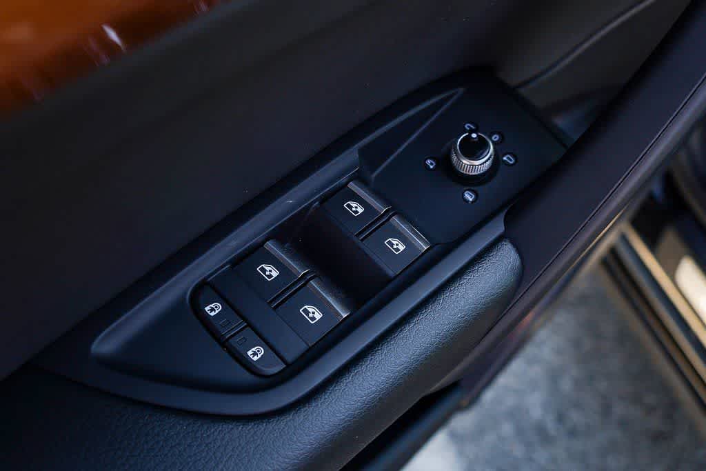 Thumbnail: 2023 Audi Q5 - 23