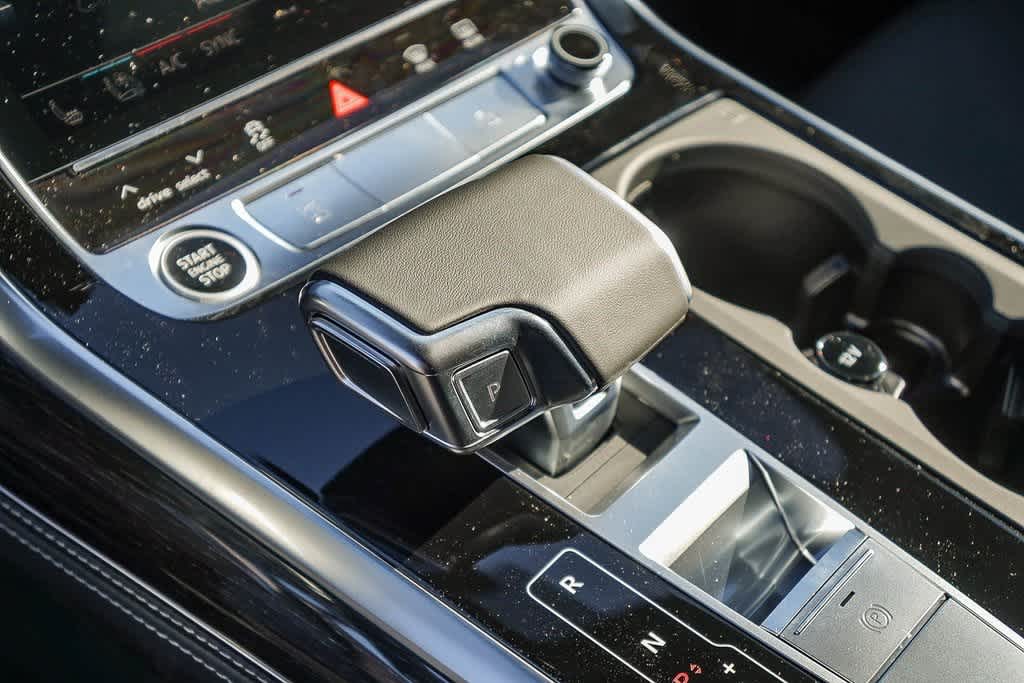 Thumbnail: 2026 Audi Q7 - 22