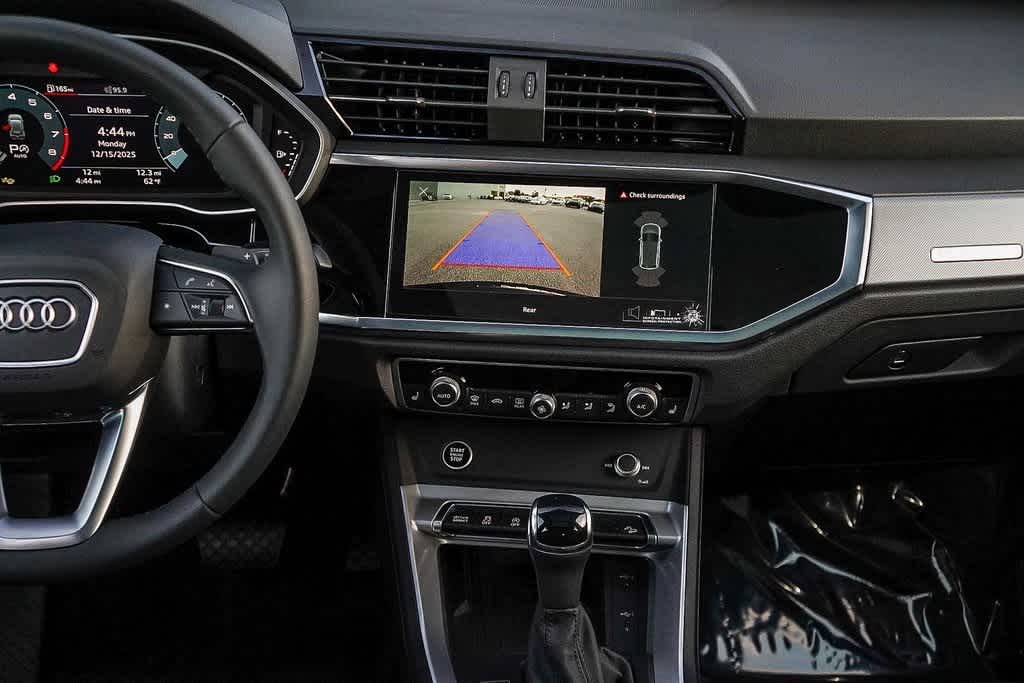 Thumbnail: 2025 Audi Q3 - 13