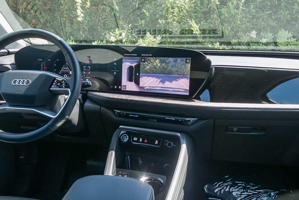 Thumbnail: 2025 Audi Q5 - 11