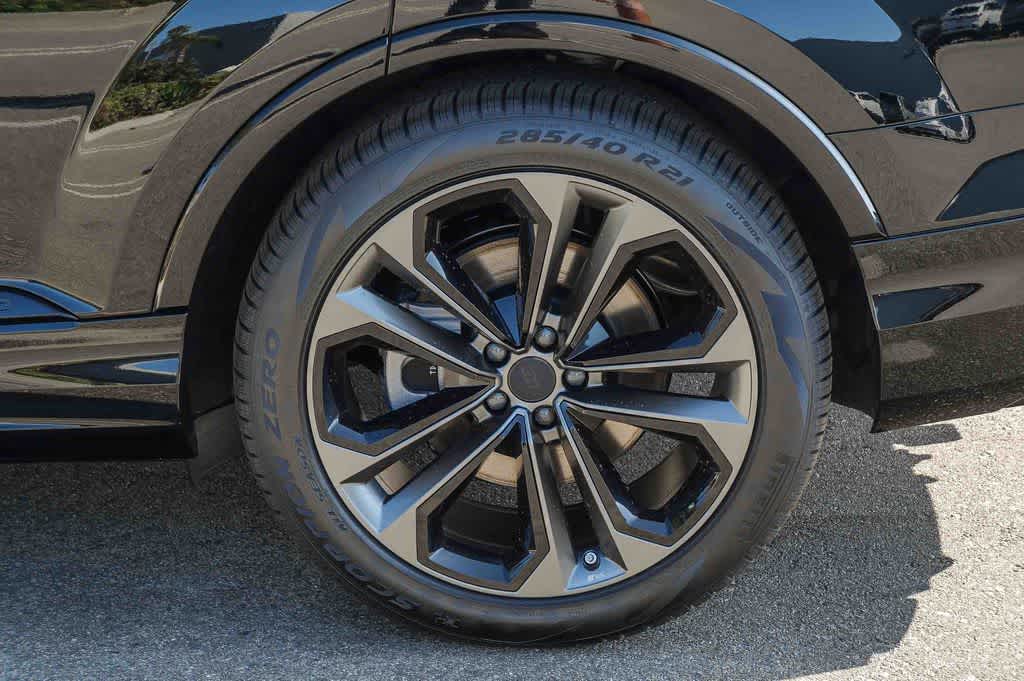Thumbnail: 2026 Audi Q7 - 11