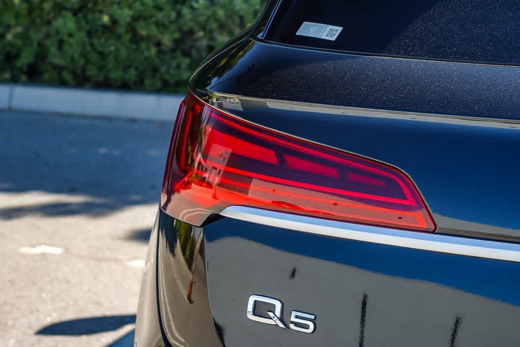 Thumbnail: 2023 Audi Q5 - 7