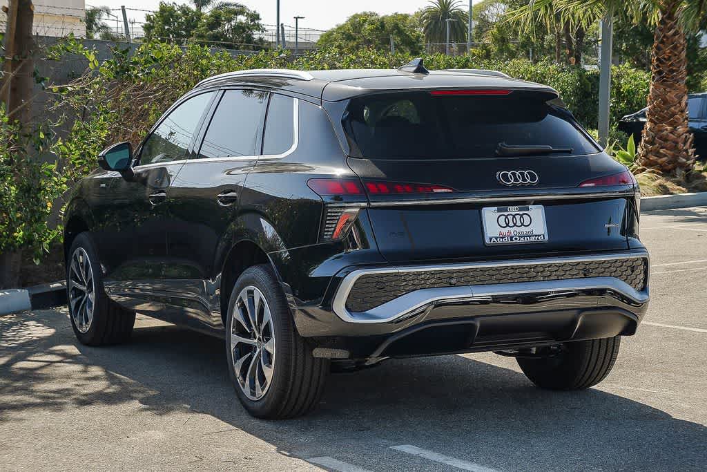 Thumbnail: 2026 Audi Q3 - 6
