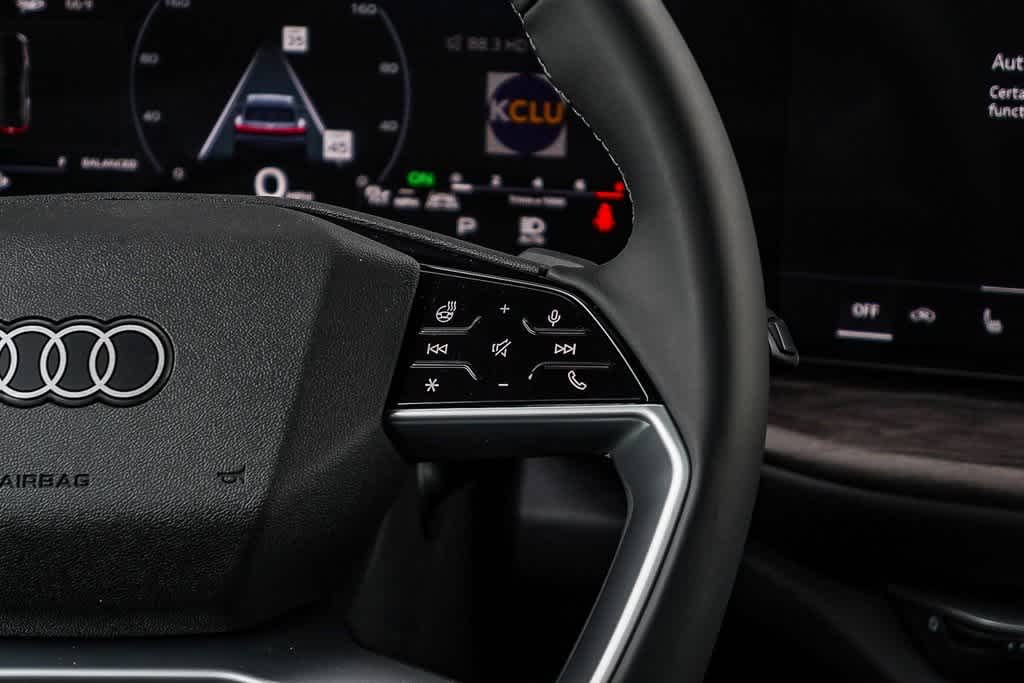 Thumbnail: 2025 Audi Q5 - 17