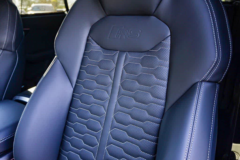 Thumbnail: 2026 Audi RS Q8 - 21