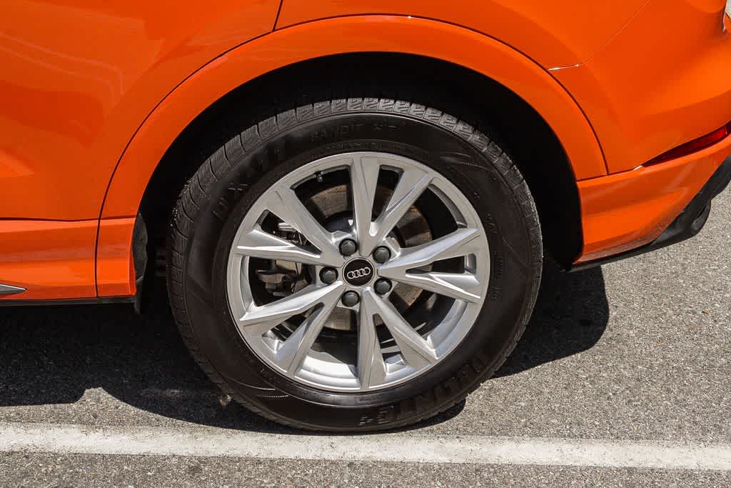 Thumbnail: 2024 Audi Q3 - 7