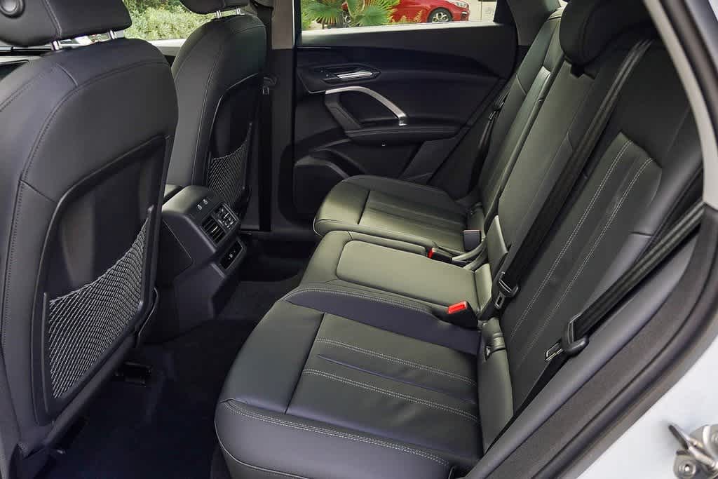 Thumbnail: 2025 Audi Q5 - 20