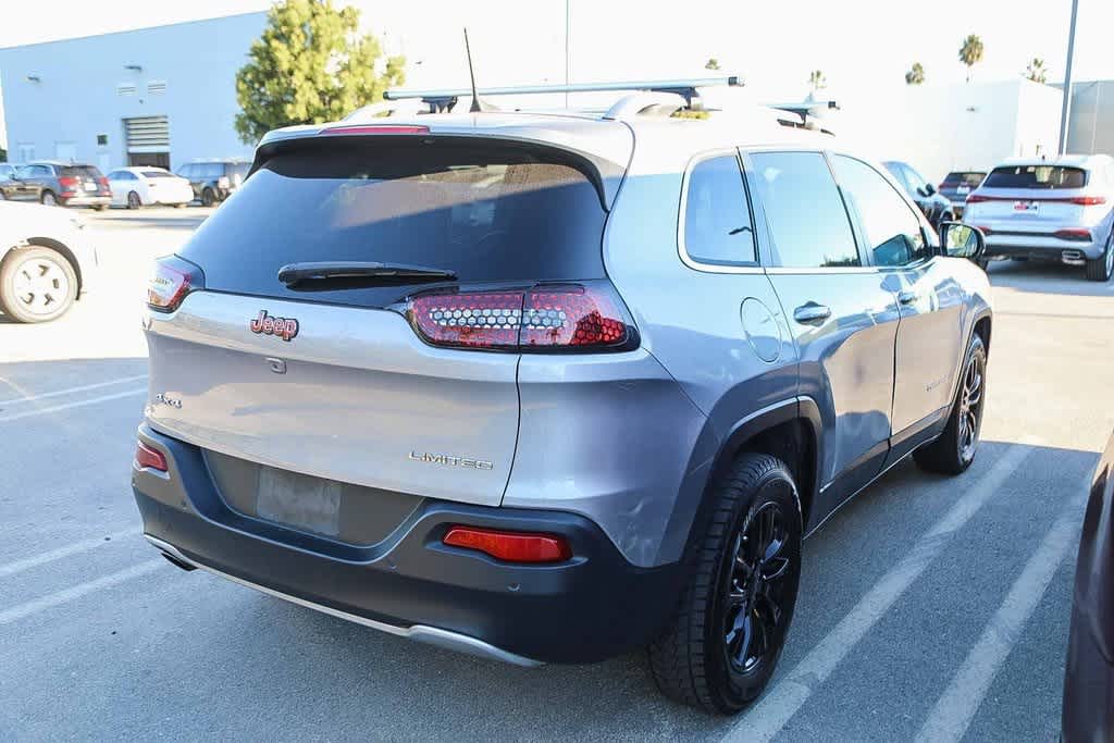 Thumbnail: 2018 Jeep Cherokee - 4
