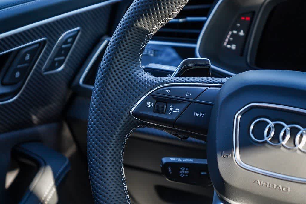 Thumbnail: 2026 Audi RS Q8 - 16