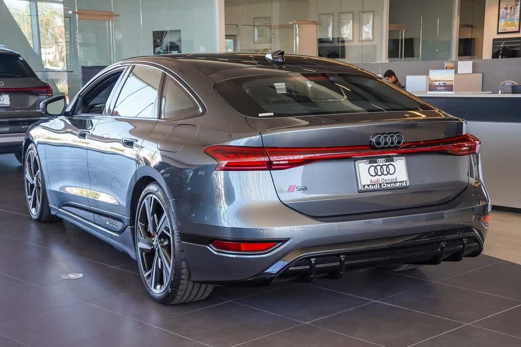 Thumbnail: 2025 Audi e-tron S - 6