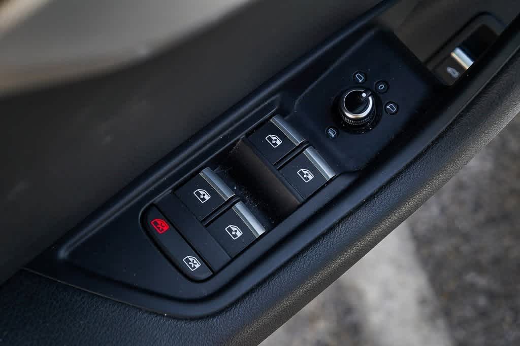 Thumbnail: 2018 Audi A4 - 20