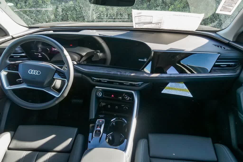 Thumbnail: 2025 Audi Q5 - 11