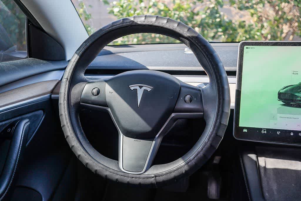 Thumbnail: 2023 Tesla Model 3 - 14