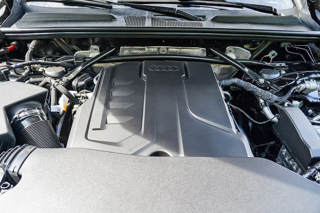 Thumbnail: 2025 Audi Q5 - 30