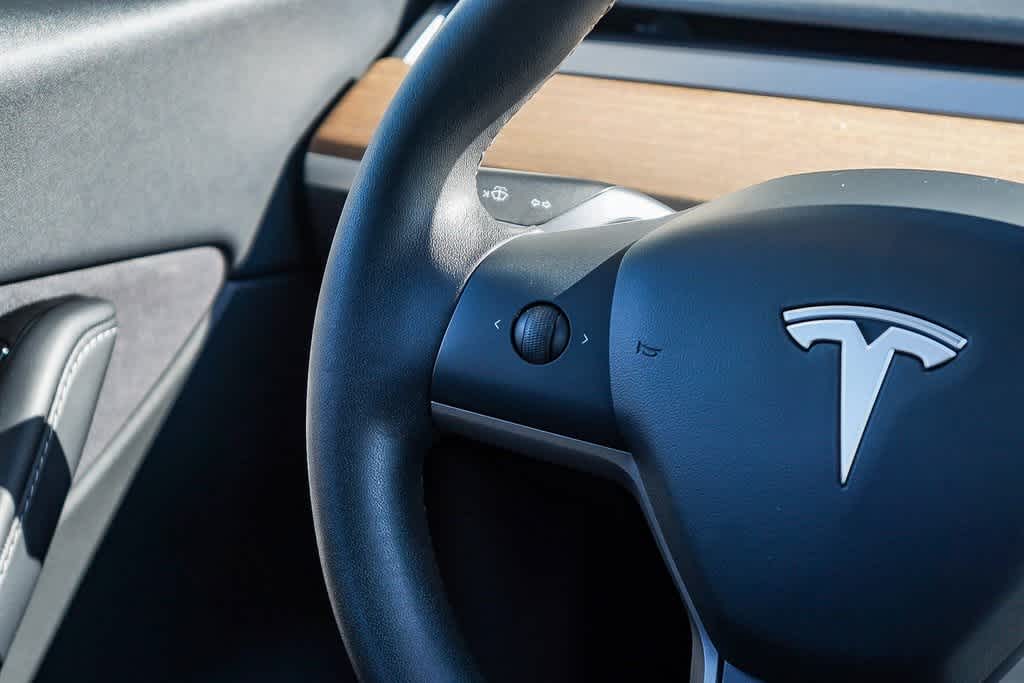 Thumbnail: 2020 Tesla Model Y - 16