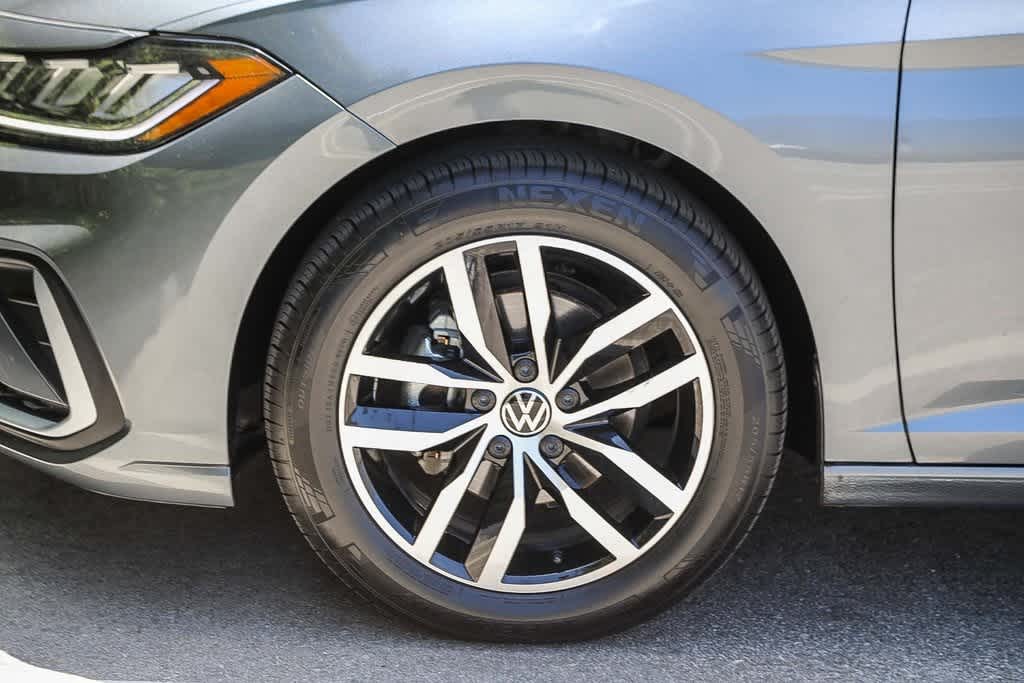 Thumbnail: 2025 Volkswagen Jetta - 9