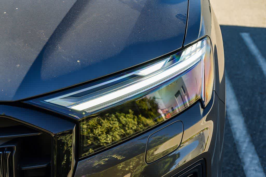 Thumbnail: 2026 Audi Q7 - 8