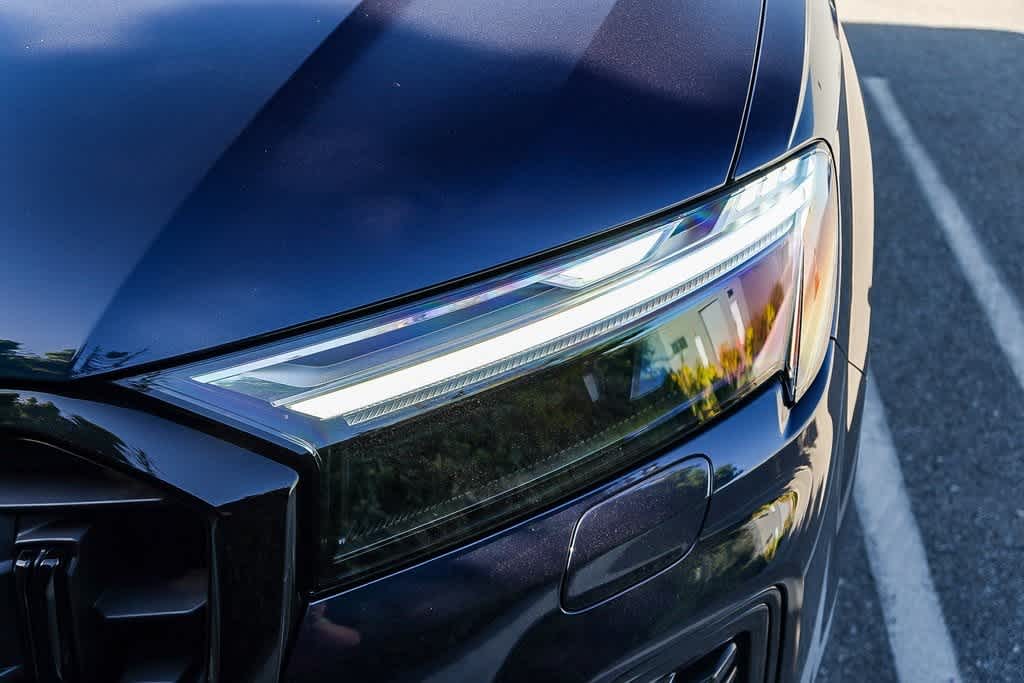 Thumbnail: 2026 Audi Q7 - 8