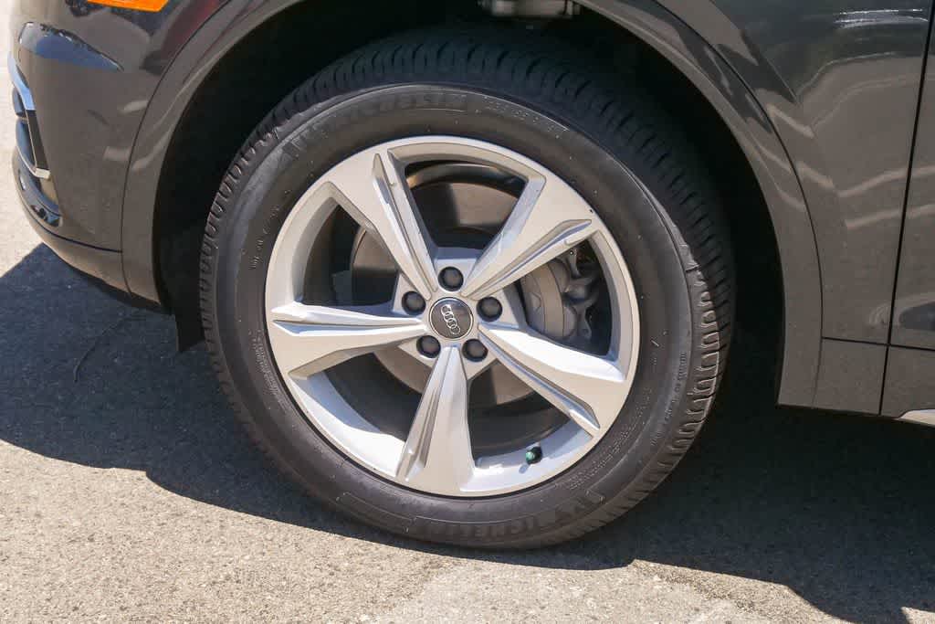 Thumbnail: 2020 Audi Q5 - 6