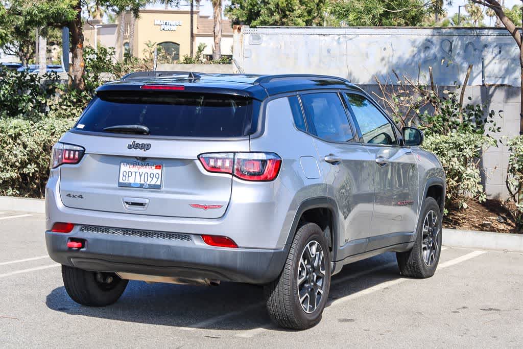Thumbnail: 2020 Jeep Compass - 10