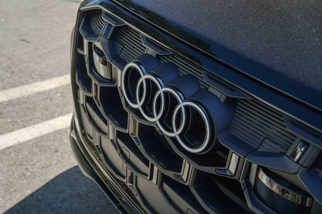 Thumbnail: 2026 Audi Q7 - 9
