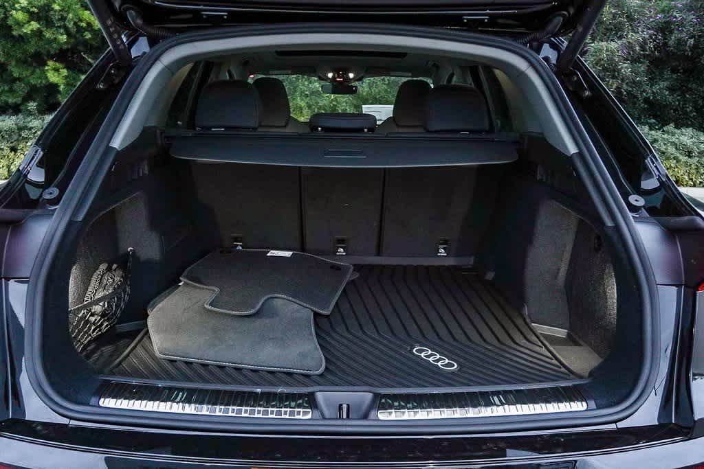 Thumbnail: 2025 Audi Q5 - 29