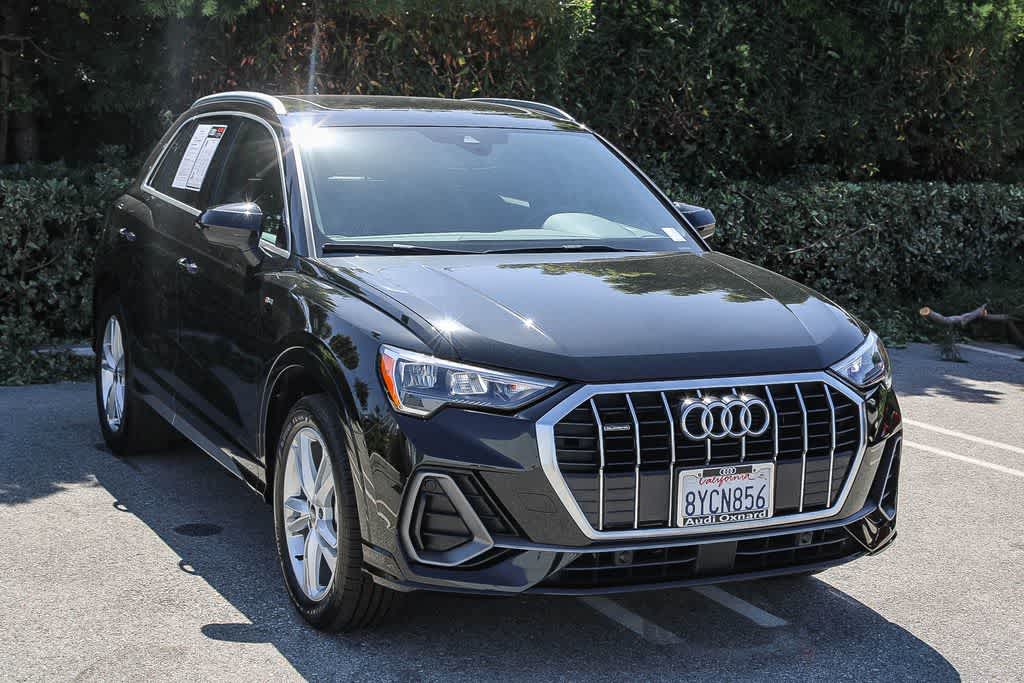 Thumbnail: 2022 Audi Q3 - 3