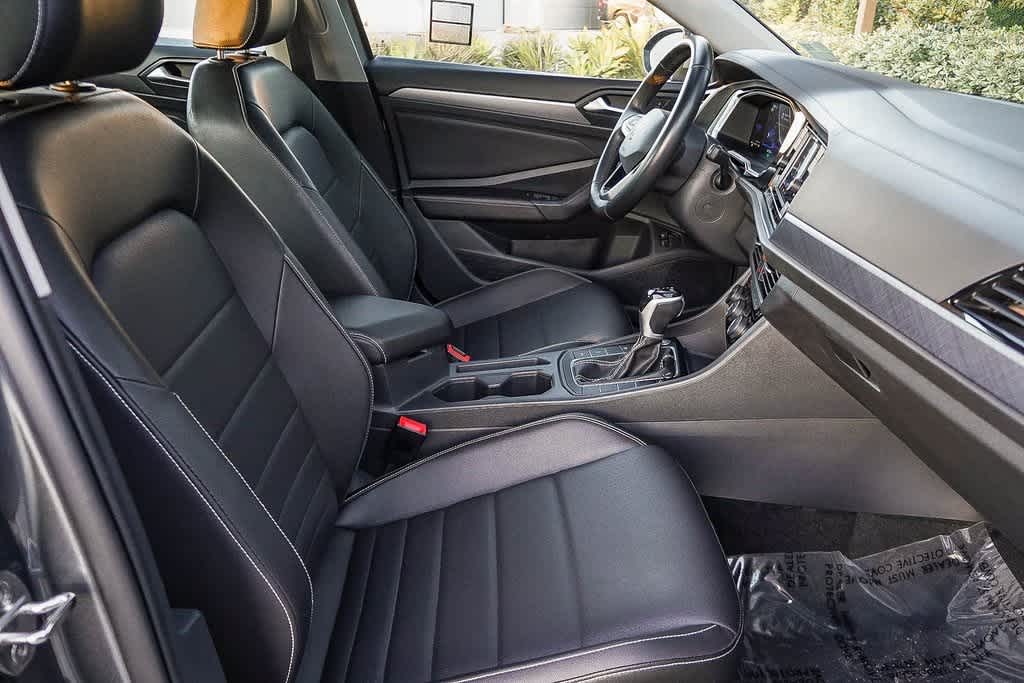 Thumbnail: 2024 Volkswagen Jetta - 19