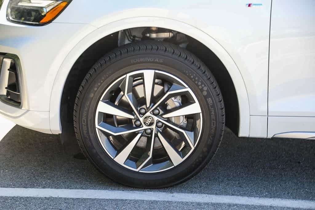 Thumbnail: 2023 Audi Q5 - 8