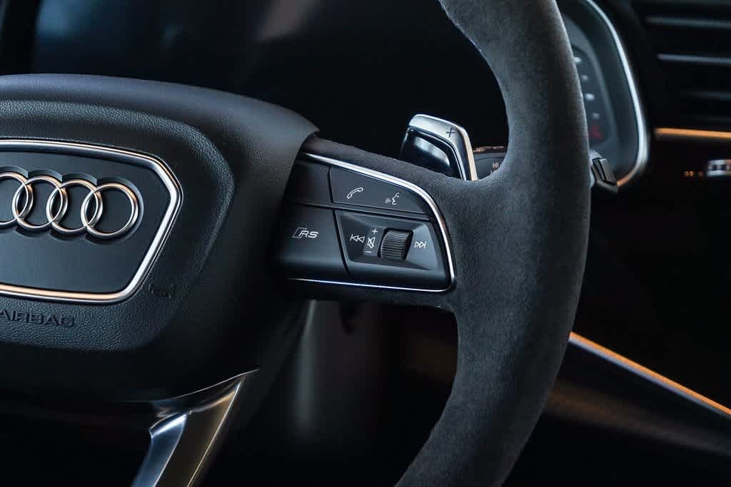 Thumbnail: 2026 Audi RS Q8 - 17