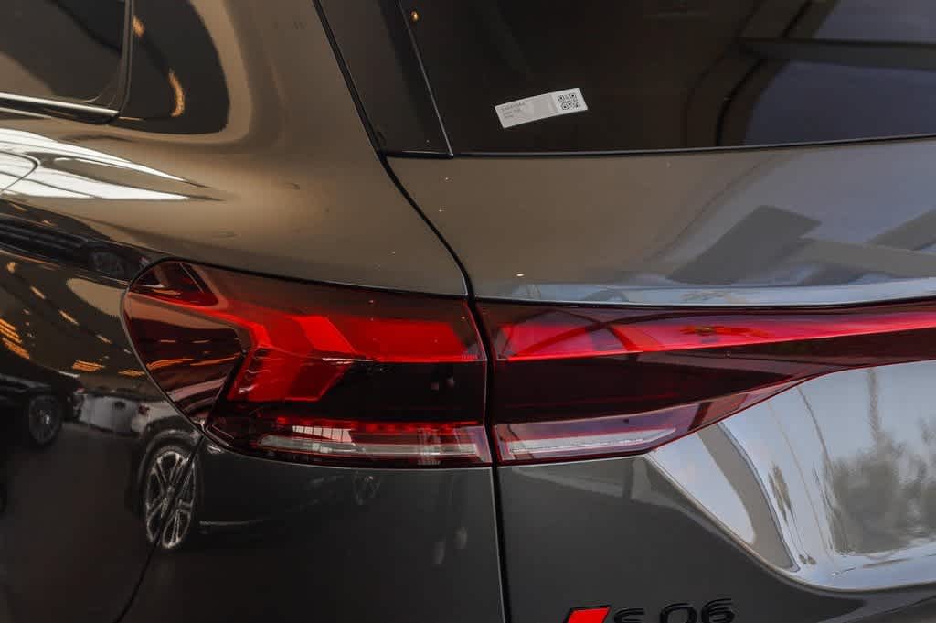 Thumbnail: 2025 Audi SQ6 e-tron - 7