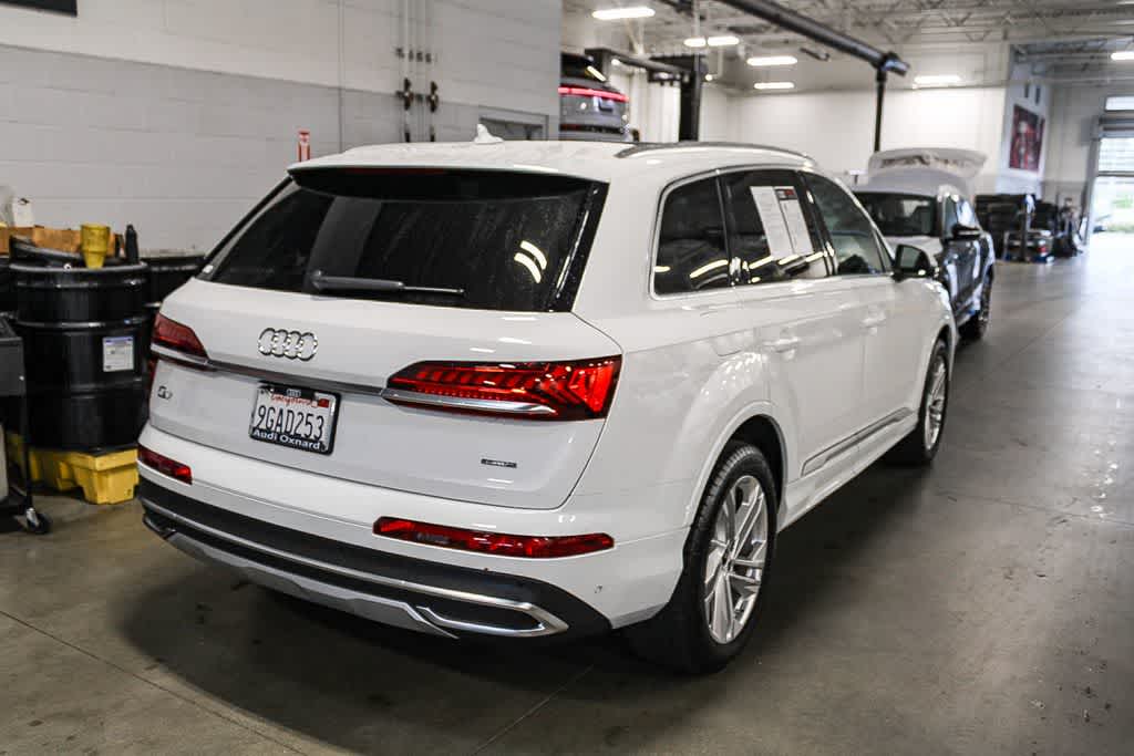 Thumbnail: 2023 Audi Q7 - 7