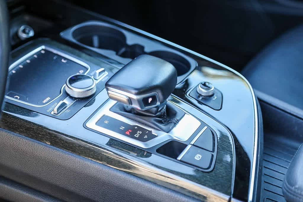 Thumbnail: 2019 Audi Q7 - 19