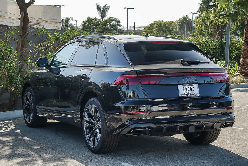 Thumbnail: 2026 Audi Q8 - 4
