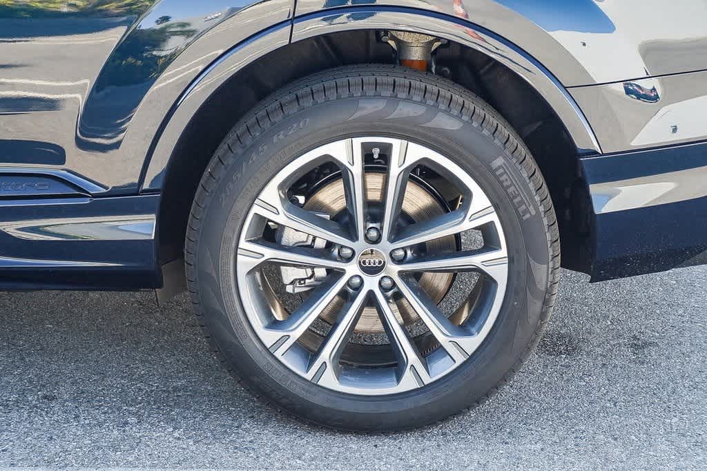 Thumbnail: 2026 Audi Q7 - 11