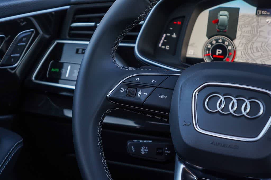 Thumbnail: 2026 Audi Q7 - 16