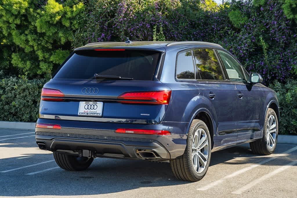 Thumbnail: 2026 Audi Q7 - 4