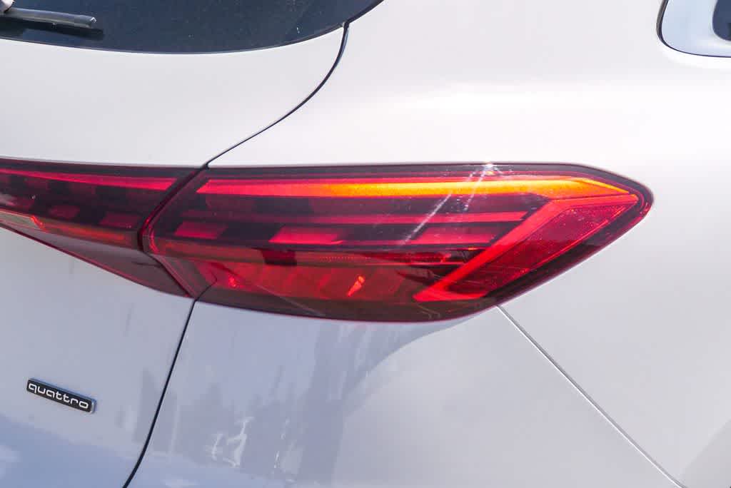 Thumbnail: 2025 Audi Q5 - 10