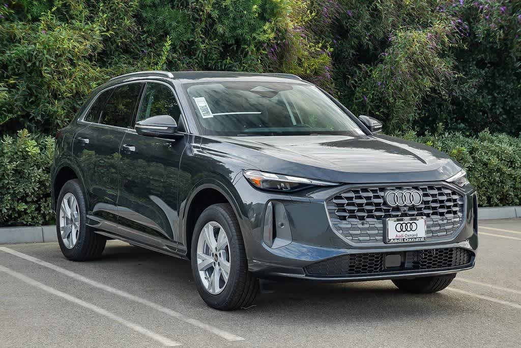 Thumbnail: 2025 Audi Q5 - 3