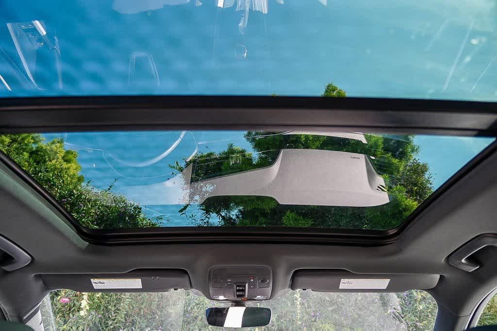 Thumbnail: 2023 Audi Q3 - 18