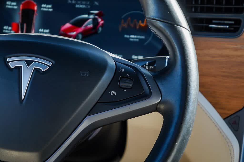 Thumbnail: 2019 Tesla Model X - 17