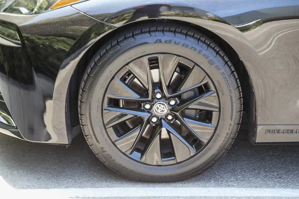 Thumbnail: 2021 Toyota Mirai - 7