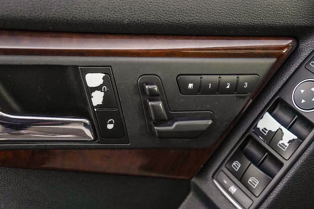 Thumbnail: 2011 Mercedes-Benz GLK - 24