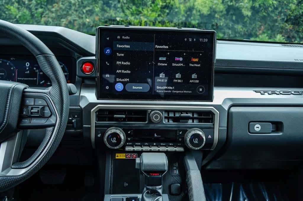 2024 Toyota Tacoma TRD Off-Road 13